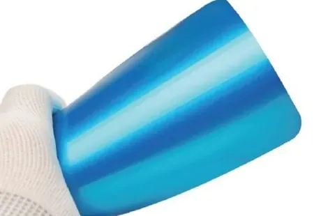 Muestra de película Liquid Metal Ruby Blue, código TPU-4014
